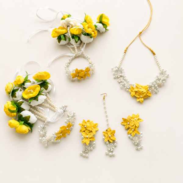 Yellow White Pearl Floral Jewellery Set