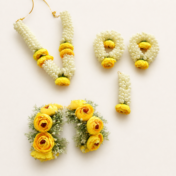 Yellow White Gajra Floral Jewellery Set