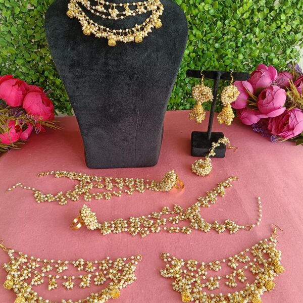 Golden Pearl Jewellery Set