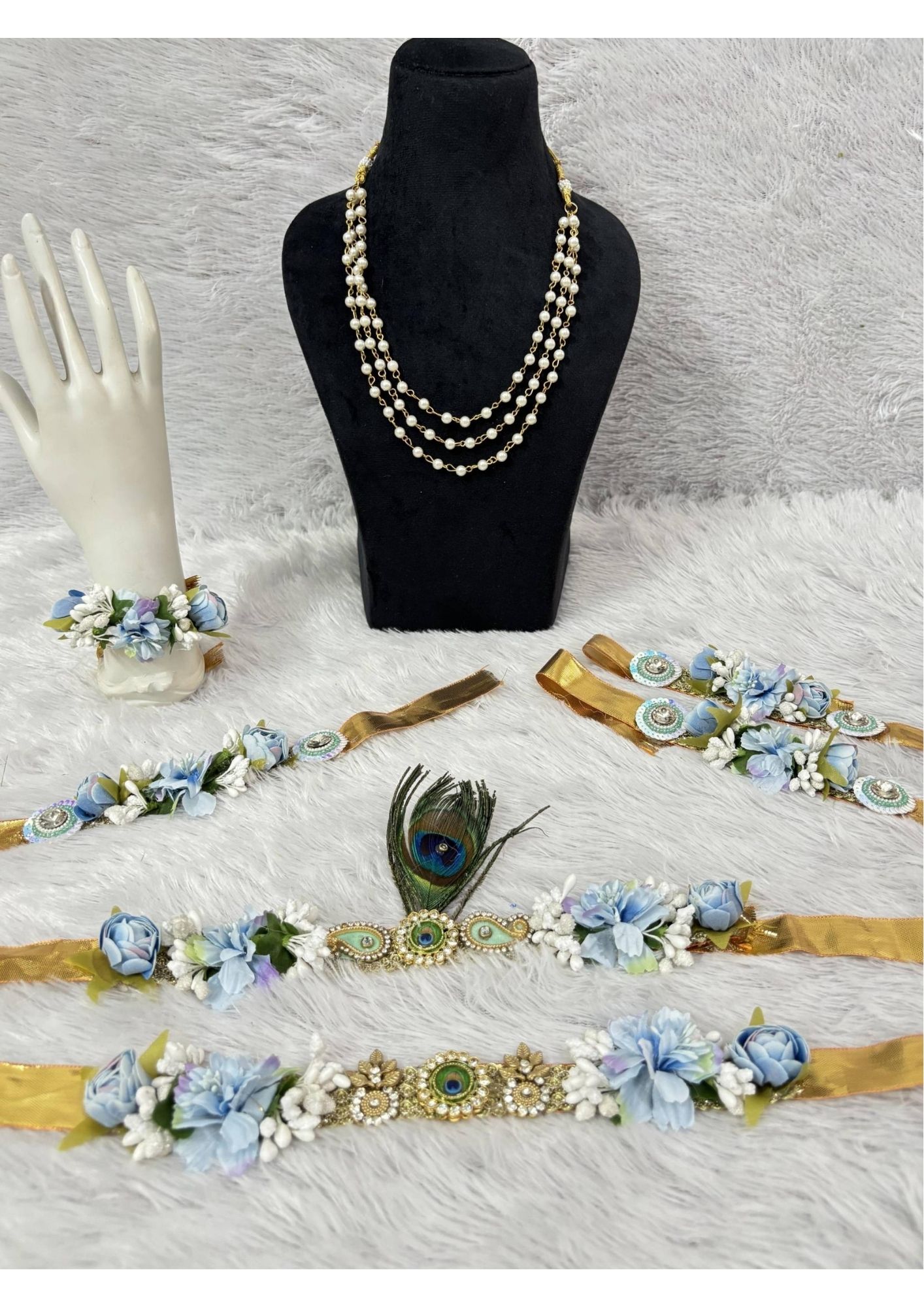 Sky Blue & Gold Floral Kanha Jewellery Set with Pearl Necklace