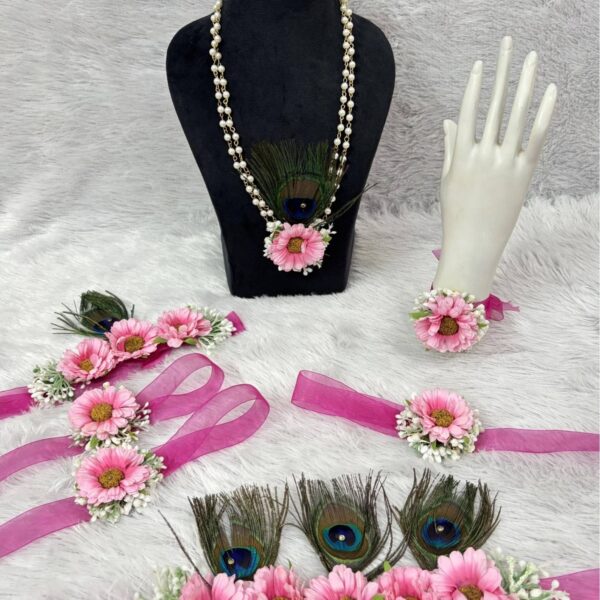 Pink Daisy Floral Kanha Jewellery Set with Peacock Feather Trio