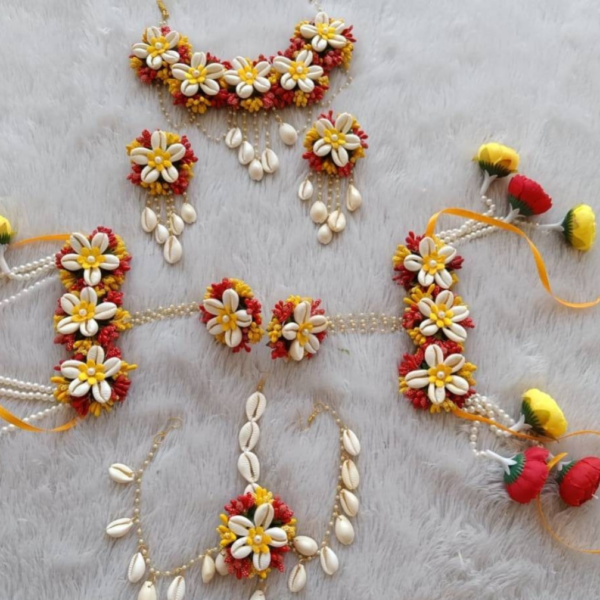 Red Rose & Gold-Accented Cowrie Shell Bridal Jewelry Set
