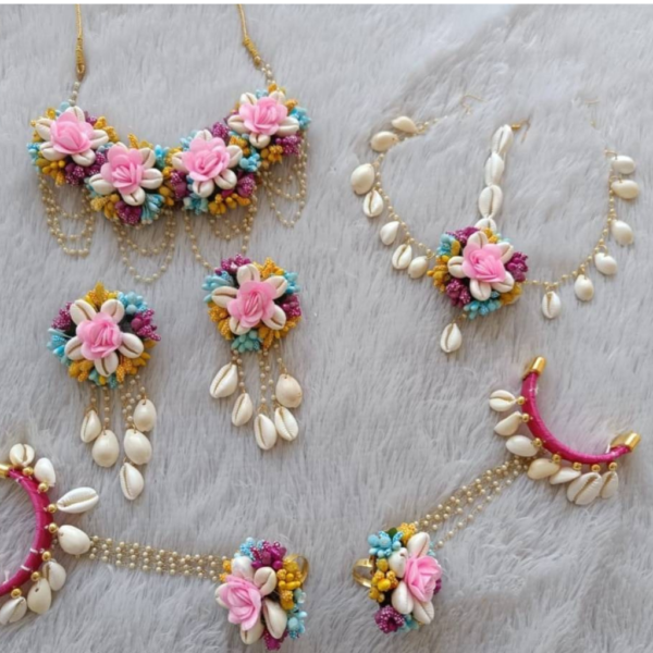 Multicolor Floral & Cowrie Shell Bridal Jewelry Set