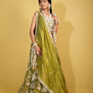 Emerald Bloom Pearl Jewellery Set