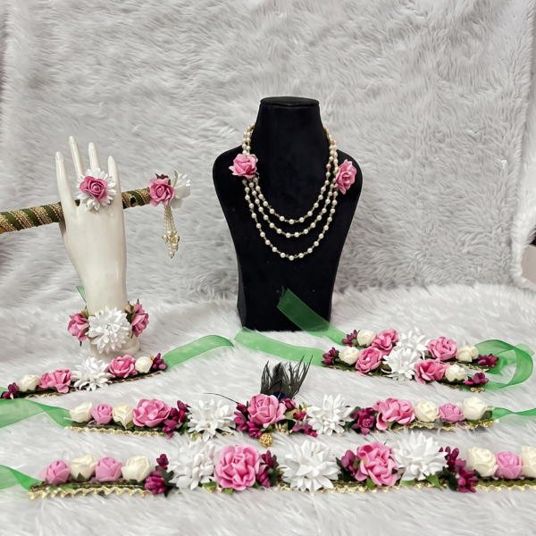 Festive Pink & White Rose Floral Kanha Jewellery Set with Green Ribbons