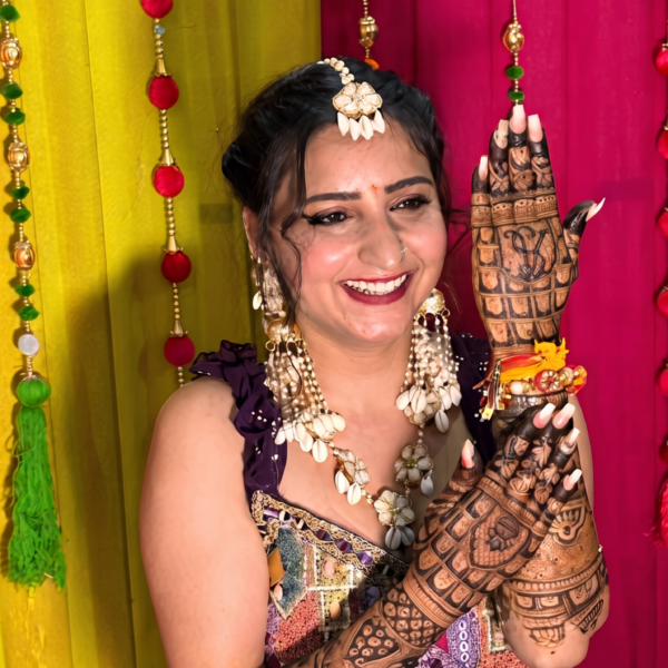 Ivory Cowrie Luxe Haldi Jewellery Set
