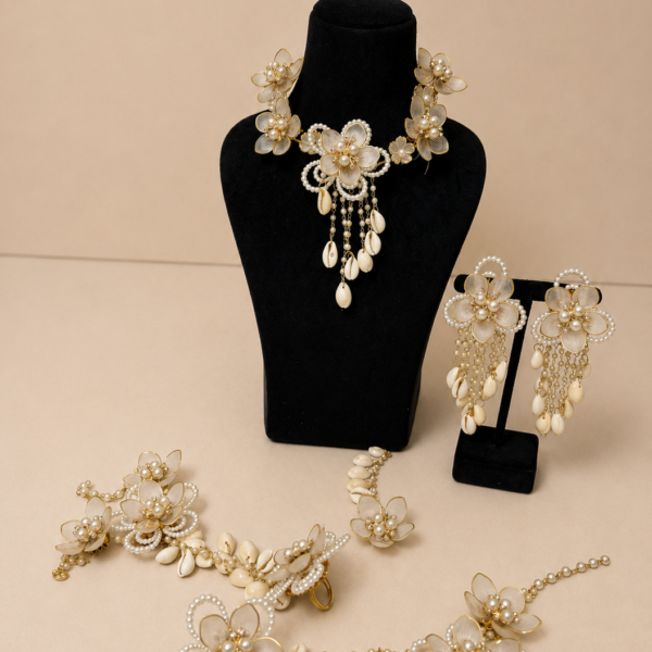 White Pearl & Shell Floral Jewellery Set
