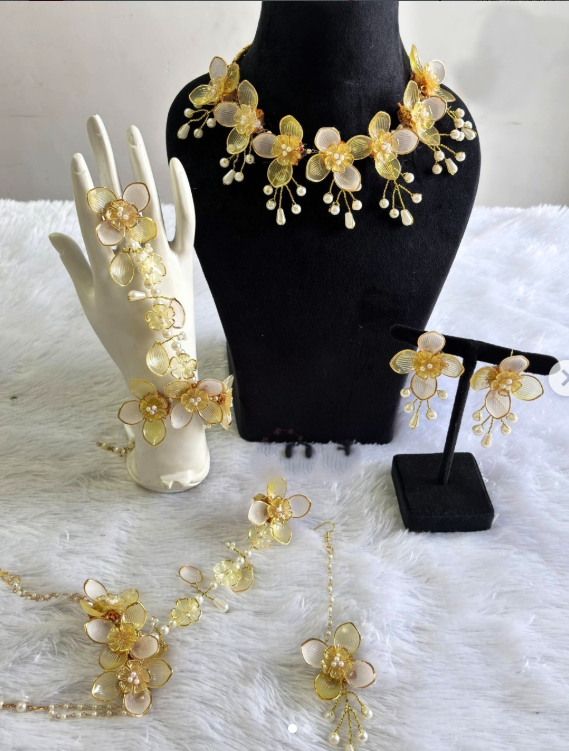 Golden Bloom Luxe Floral Jewelry Set