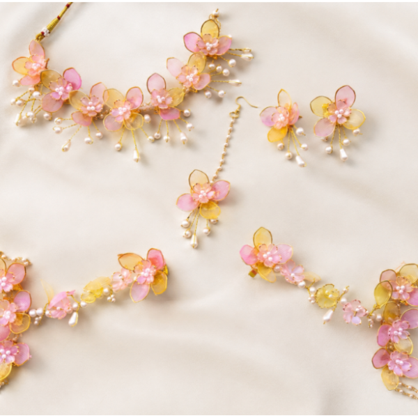 Golden Petal Bloom Jewelry Set